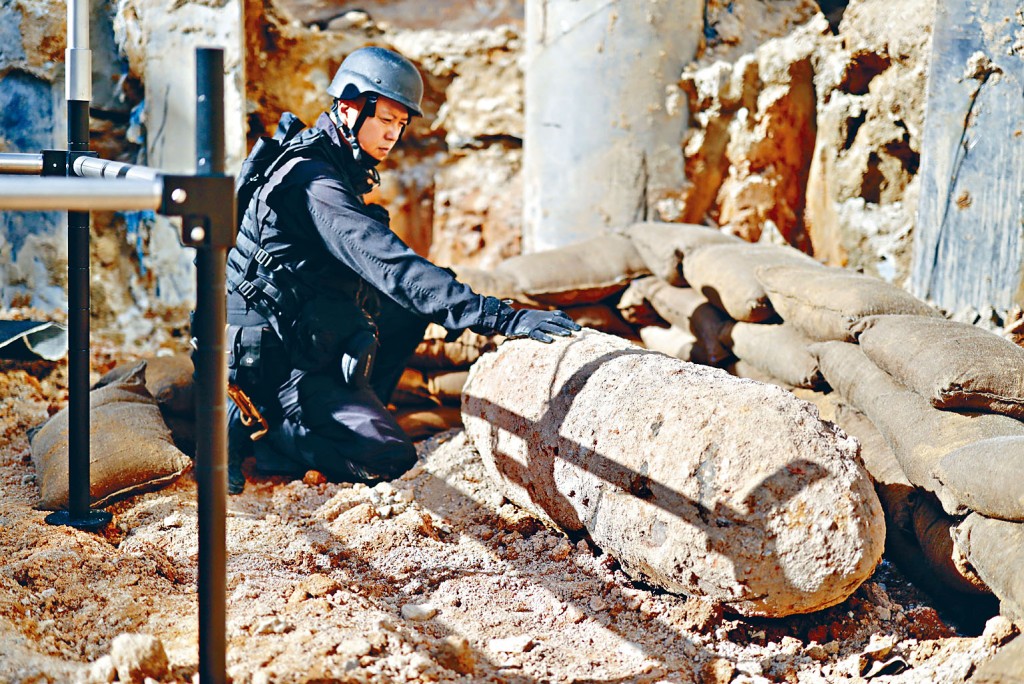 EOD炸彈處理主任李展超警司拆彈經驗豐富，有信心確保「七一」回歸慶典順利進行。