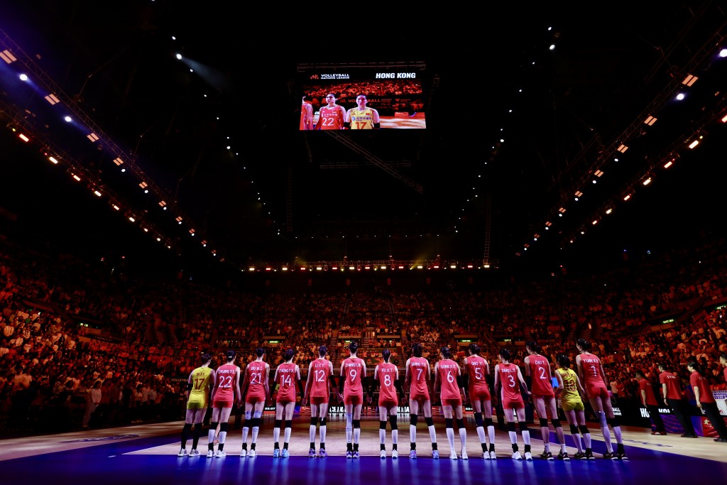 世界女排联赛香港站，大批球迷入场支持。 刘骏轩摄 
