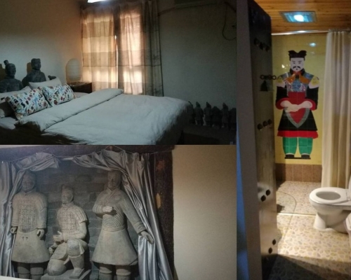 民宿以兵馬俑為主題，連床頭、洗手間都有兵馬俑擺設。