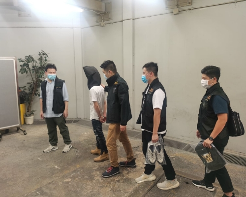 24歲刀匪屯門落網。警方圖片
