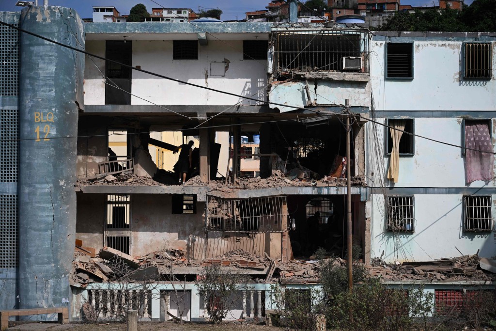 美軍空襲波及委內瑞拉民宅。法新社