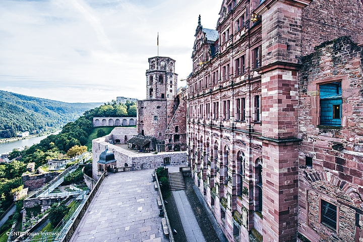 有不少漂亮历史建筑的海德堡是德国著名的大学城。