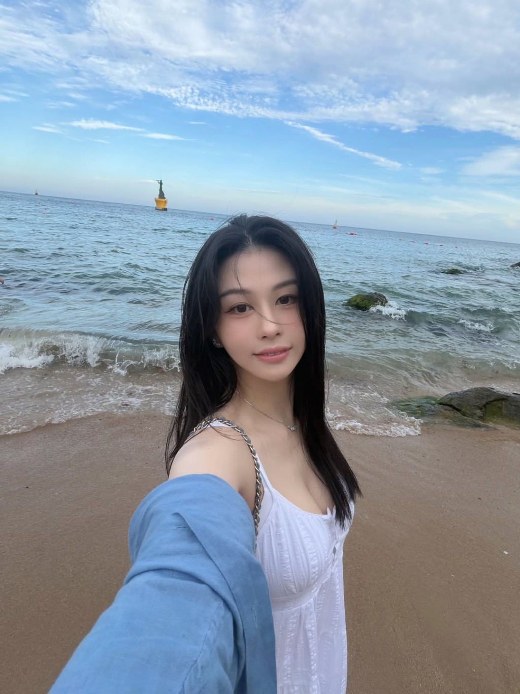在陽光照射下,呈現若隱若現效果。 在陽光照射下,呈現若隱若現效果。