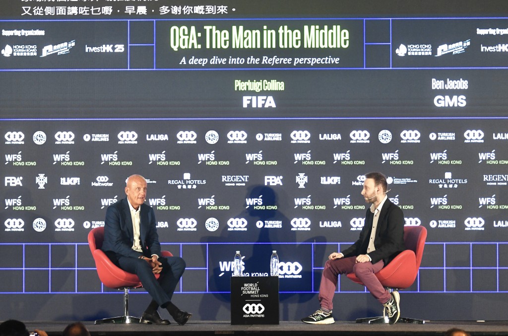 左起:Pierluigi Collina,Ben Jacobs。 左起:Pierluigi Collina,Ben Jacobs。