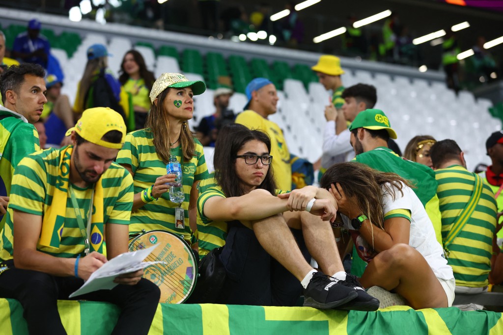 巴西離場，球迷失望。 Reuters