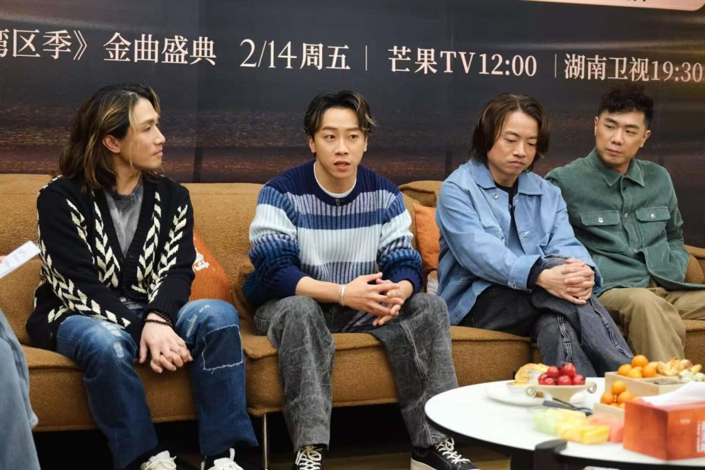 環球唱片公布Supper Moment加盟。 環球唱片公布Supper Moment加盟。