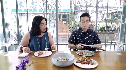 盧覓雪為TVB主持《覓食天下》（圖）、《覓食台北》等飲食節目入屋。