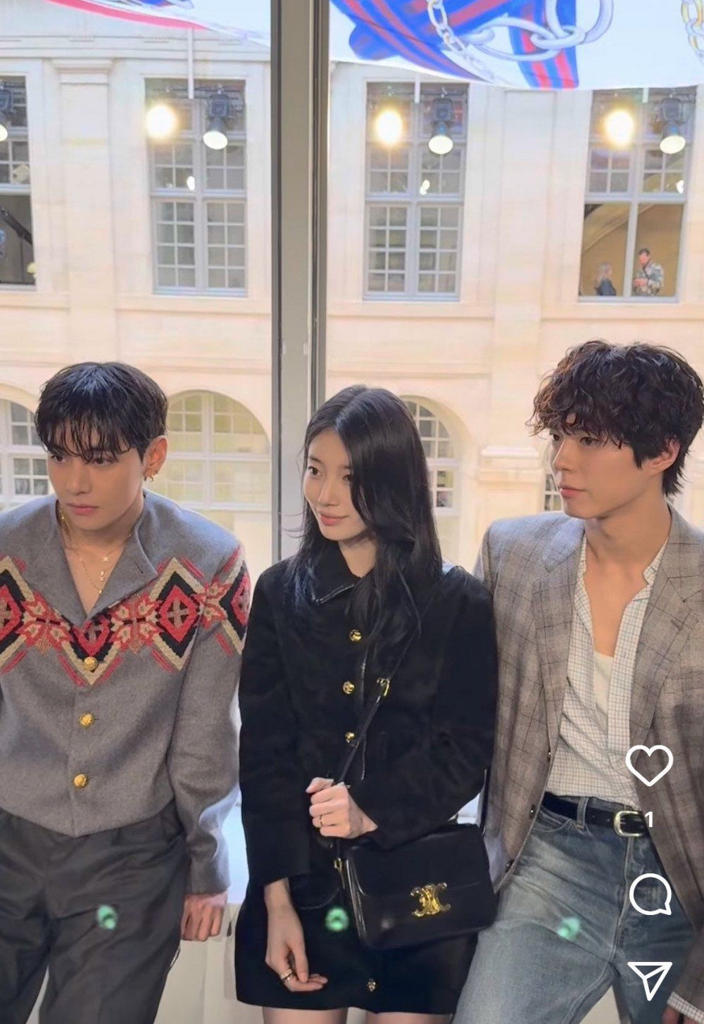 V、秀智及朴寶劍同場出席巴黎時裝騷。 V、秀智及朴寶劍同場出席巴黎時裝騷。