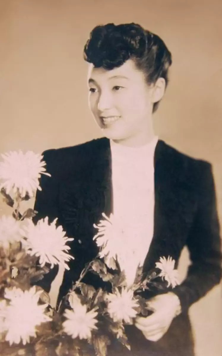 李丽一生传奇，集上海舞后、交际花、电影明星和军统特务于一身。