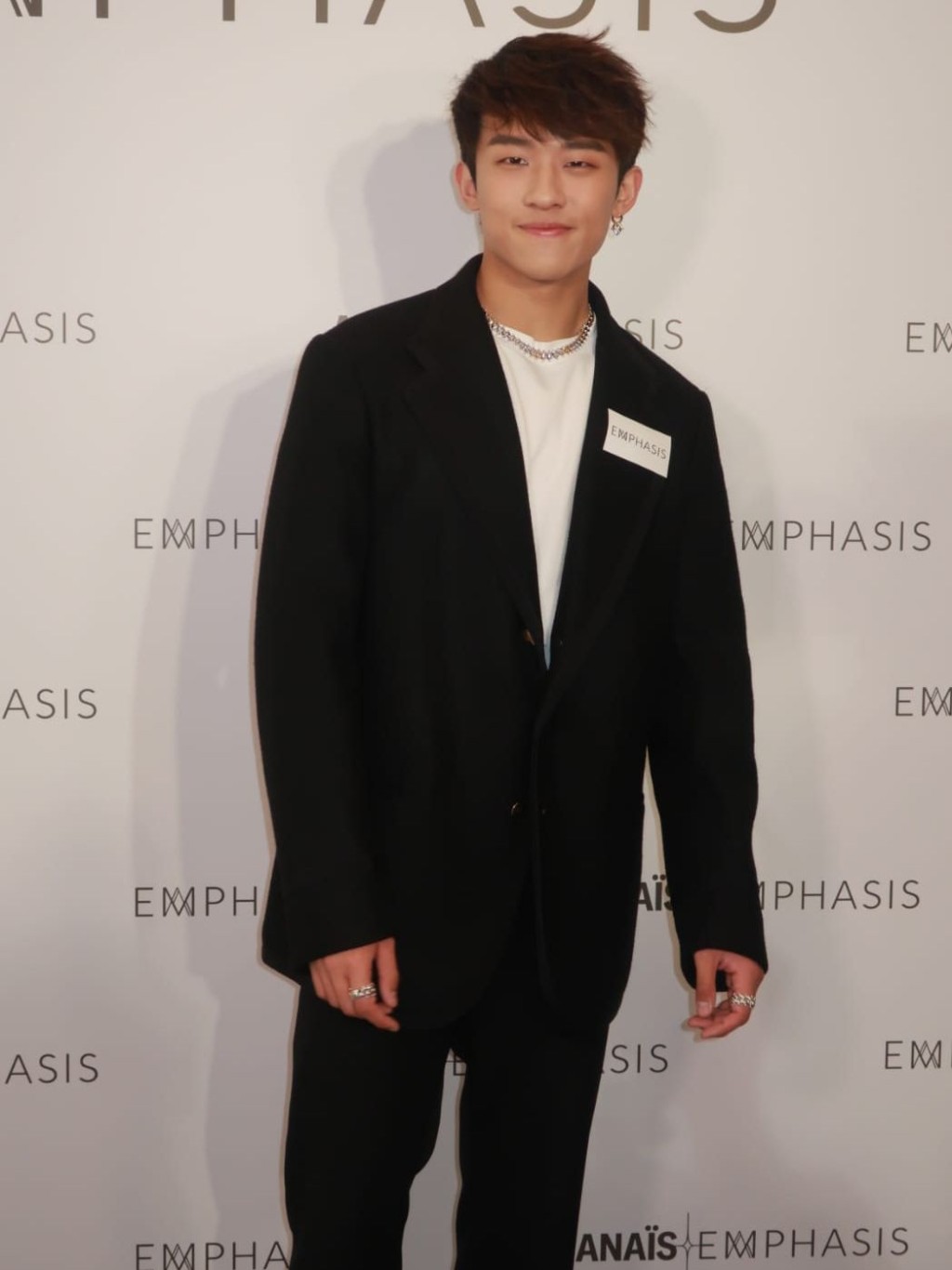 ANSONBEAN剛度過21歲生日,因為收到10個蛋糕食肥咗啲。