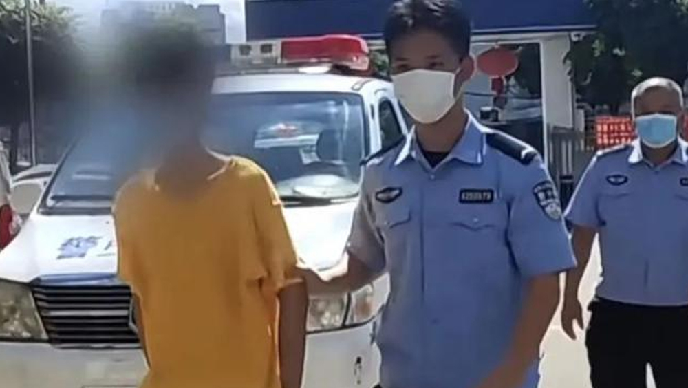 知名游戏主播不想直播竟雇用8人殴打自己拍片上传网络，结果被行政拘留10日。