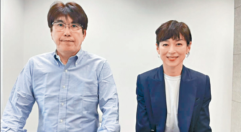 ■石橋的短片中收錄與鈴木的合照。