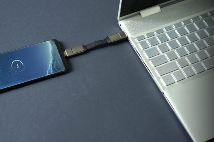 六合一充電線「inCharge 6」短版方便攜帶。（網圖）