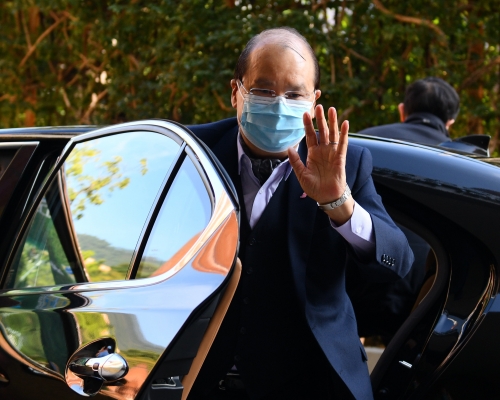 張建宗指，公務員如不願簽署聲明，會令人懷疑其忠誠度，以及是否適合於政府服務。
