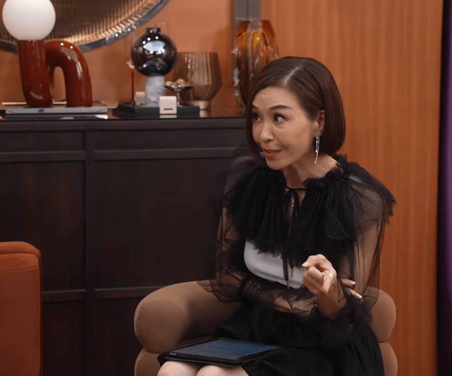 伍詠薇對鄭希怡被召回TVB交代事件覺得驚訝。