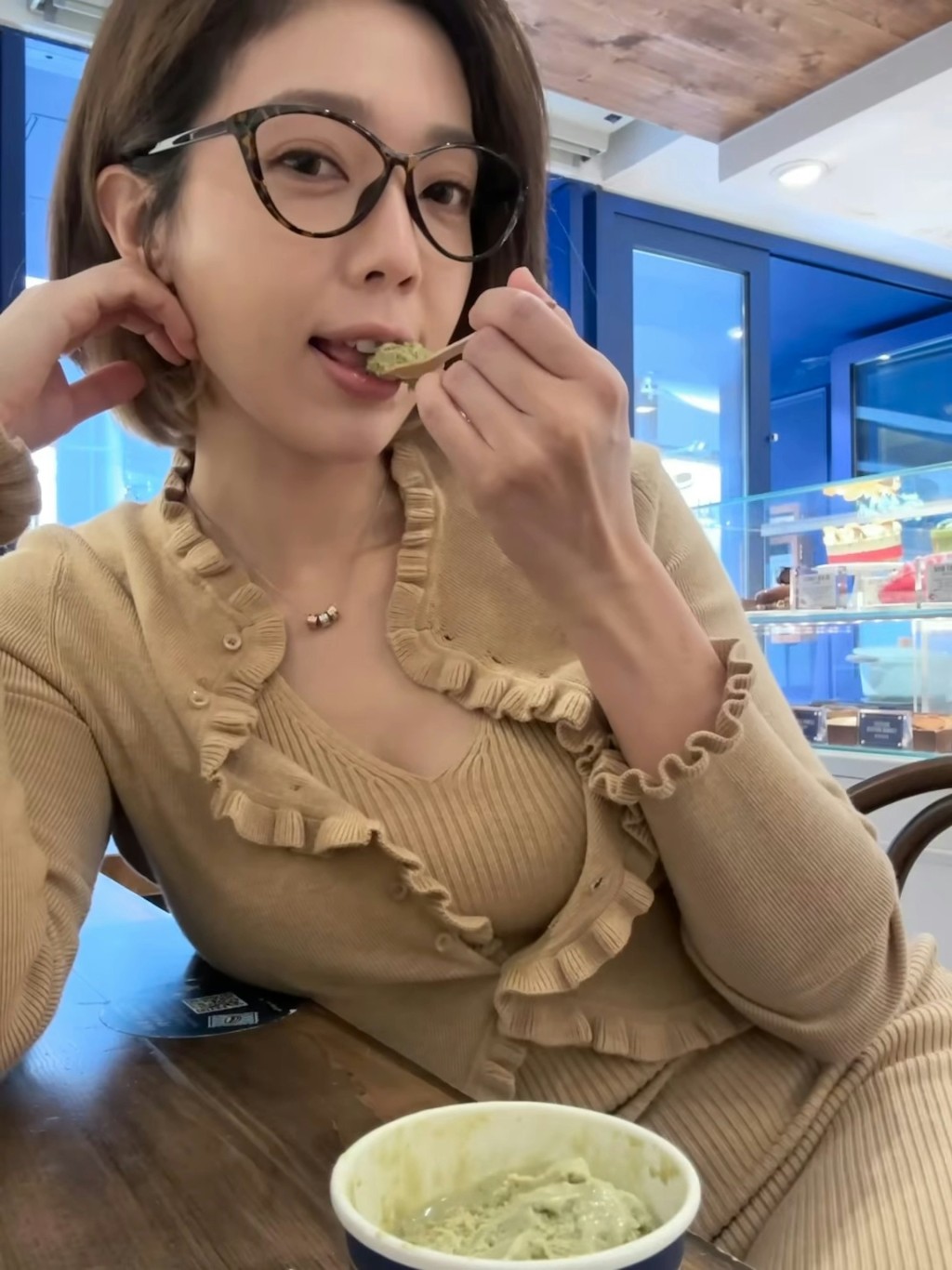 徐蒨駖身兼藝人、化妝師與媽媽三職。