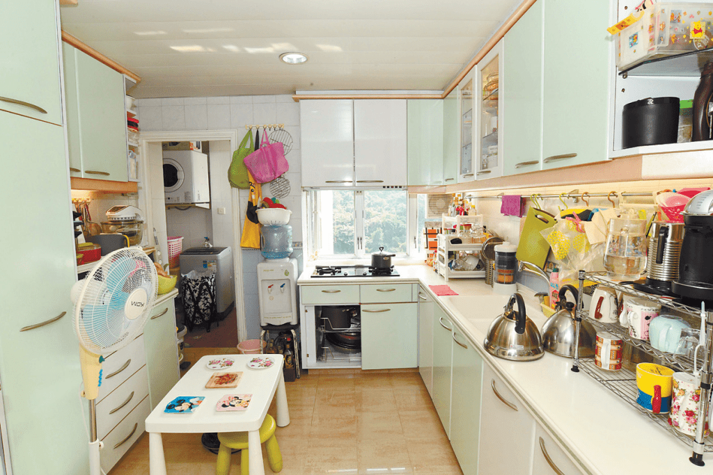 特大廚房設有設備齊全，多人入廚也可。