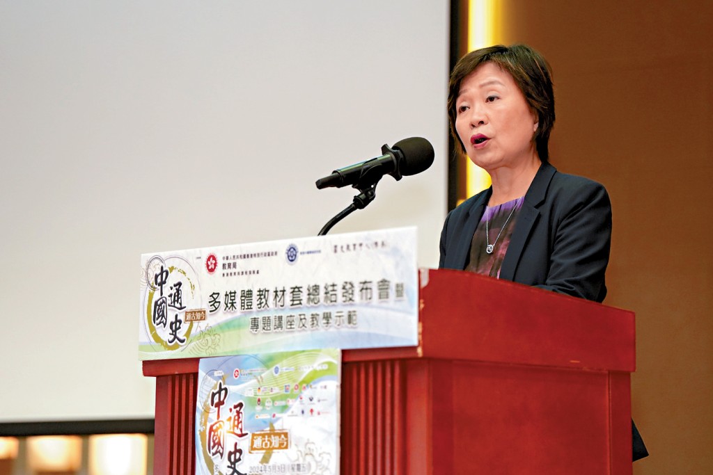 教育局局長蔡若蓮表示,今次中史科的考評調整,可讓學生有多一個選擇,並不影響中史科學習的完整性。