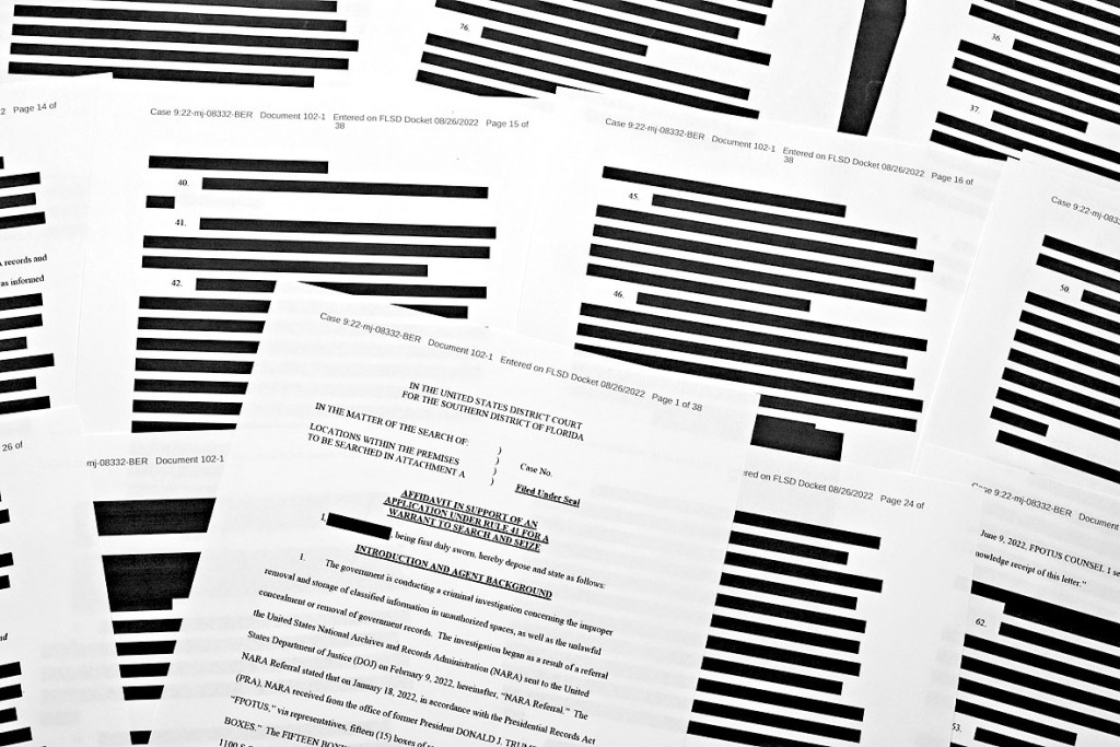 解封的搜查令宣誓書,部分內容被刪去或塗黑。