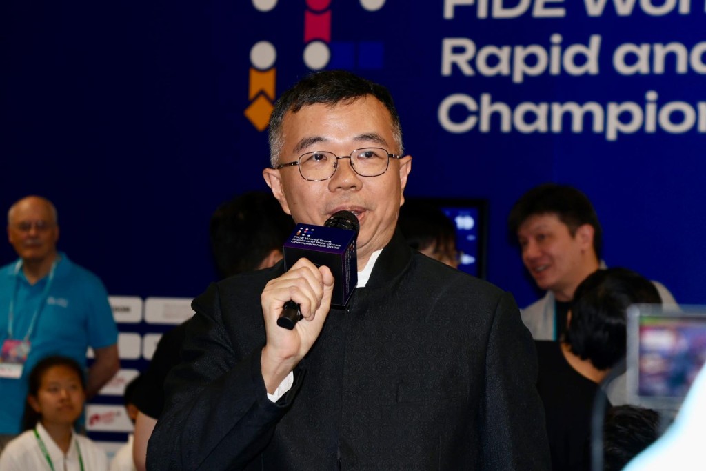 Daniel在今次比賽一身兼多職,除司儀及參賽選手外,周日會幫電視台做賽事評述員。徐嘉華攝 Daniel在今次比賽一身兼多職,除司儀及參賽選手外,周日會幫電視台做賽事評述員。徐嘉華攝