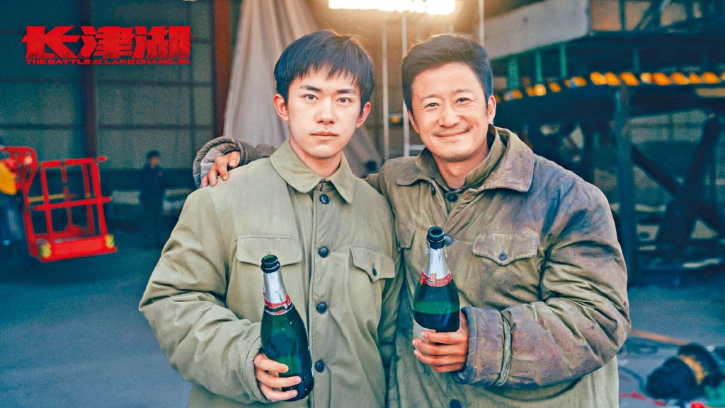 吳京、易烊千璽繼續擔正,上映10日票房已大賣。