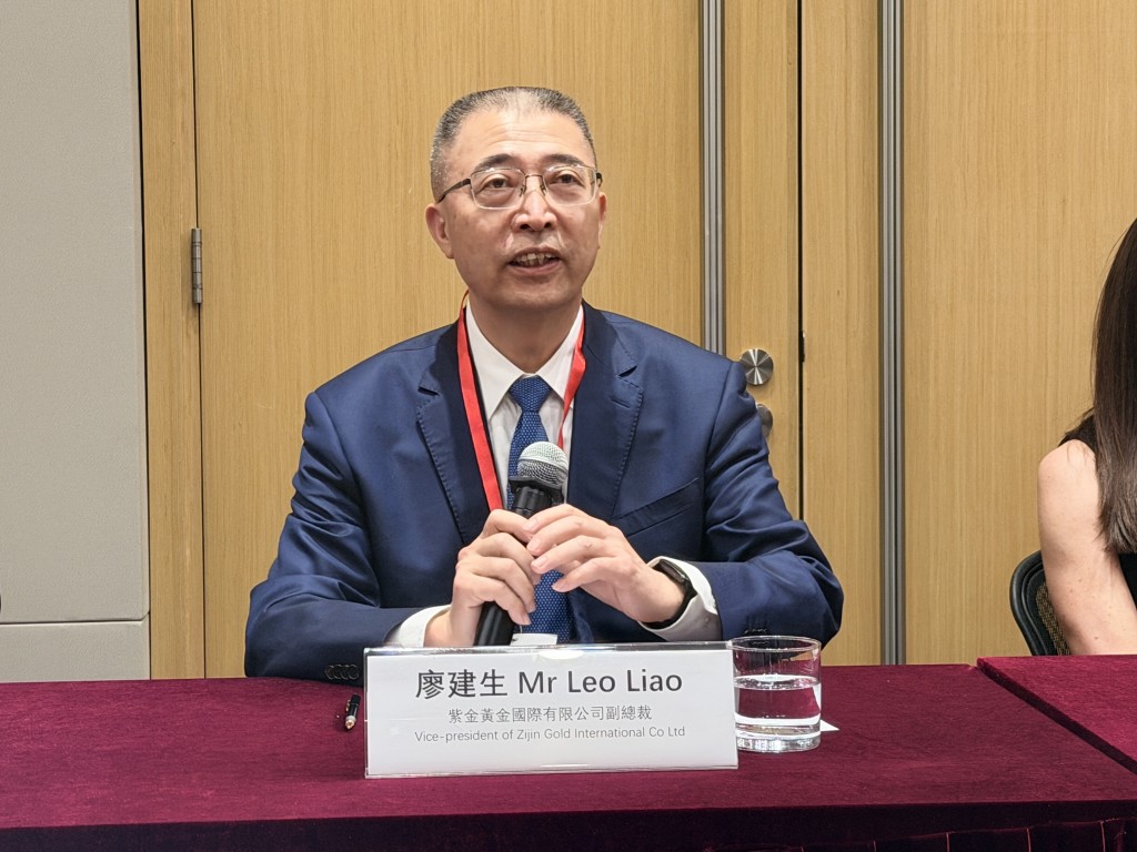紫金黄金国际有限公司副总裁廖建生指，公司正积极探索在香港建立黄金产业链。