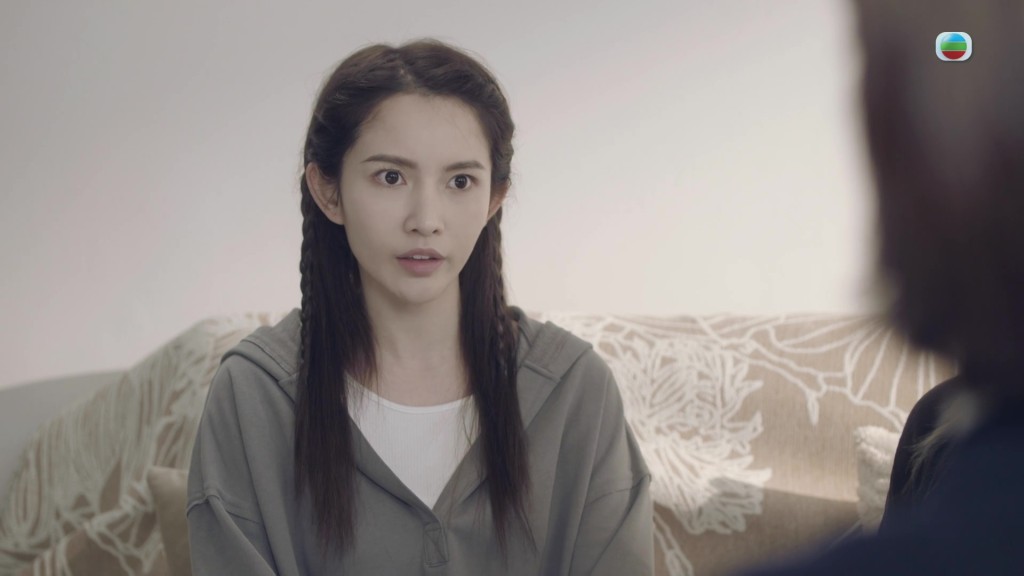 清新與邪惡形成強烈反差。