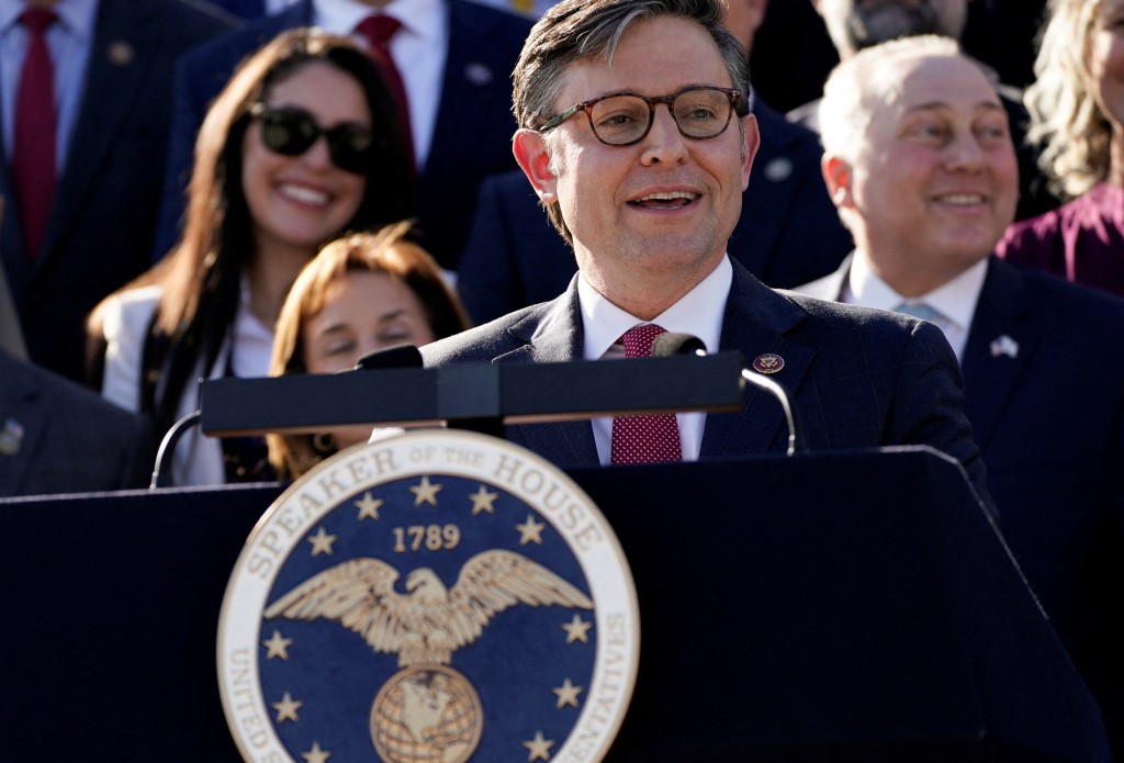 約翰遜上任眾議長以來第一項重要的立法行動，通過軍事援助以色列方案。路透社