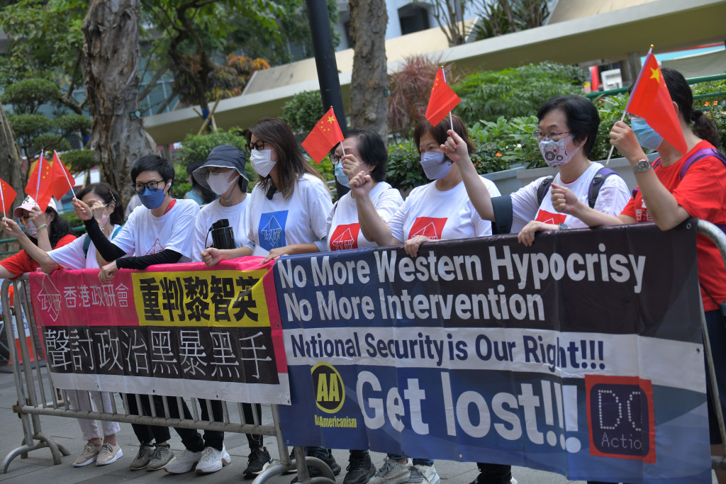香港政研会发起市民联署要求释法。梁誉东摄