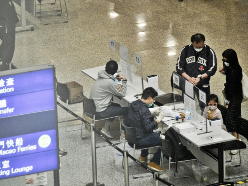 政府防疫新安排實施未夠一周，便有個案走漏出社區。資料圖片