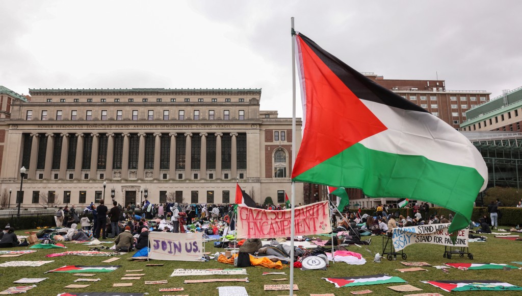 纽约哥大近日有集会支持巴勒斯坦人。 路透社