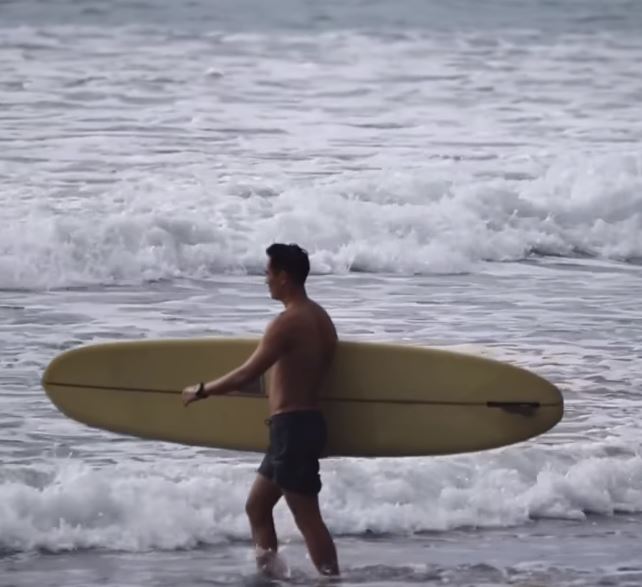 楊祐寧好喜歡玩Wakesurf。