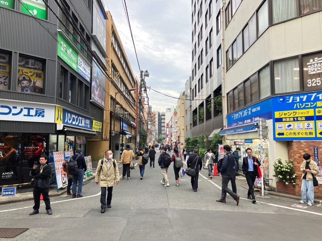 有鉴于首都圈的外国居民与外国旅客增加，日本也将加强外国人对应政策。路透社