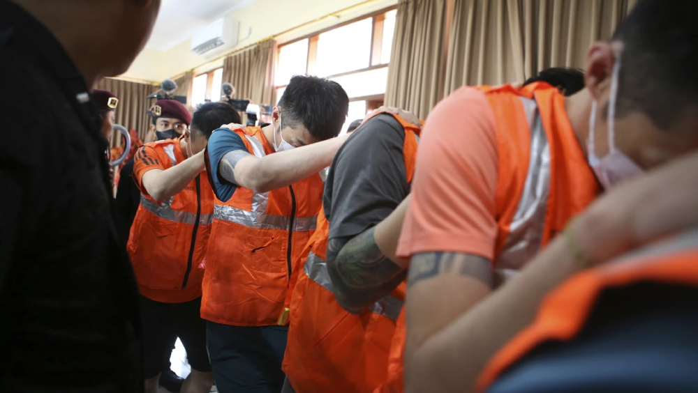 印尼逮捕103名台灣人，包括91男12女。 AP