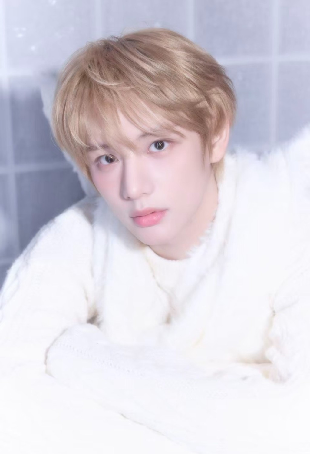 SING卖口乖,望成为粉丝们的守护天使。 SING卖口乖,望成为粉丝们的守护天使。