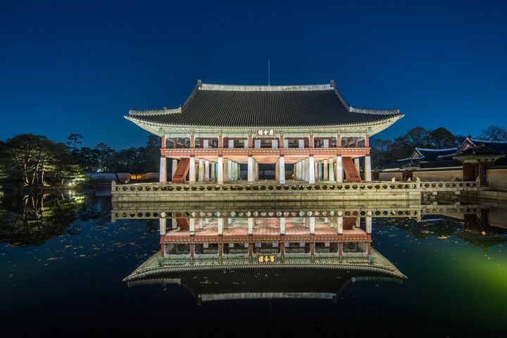 每天都有200張秋季夜間特別開放的門票供外國人現場購買。