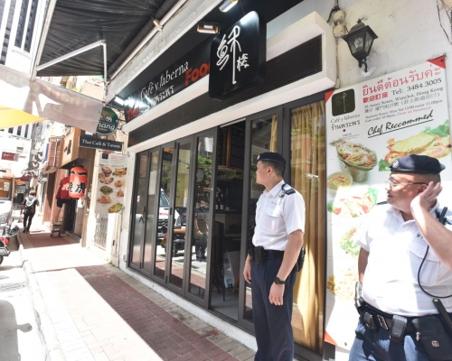 警方到場調查事件。