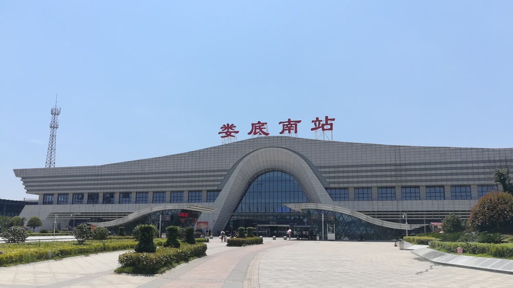列車駛至婁底站被叫停。資料圖片