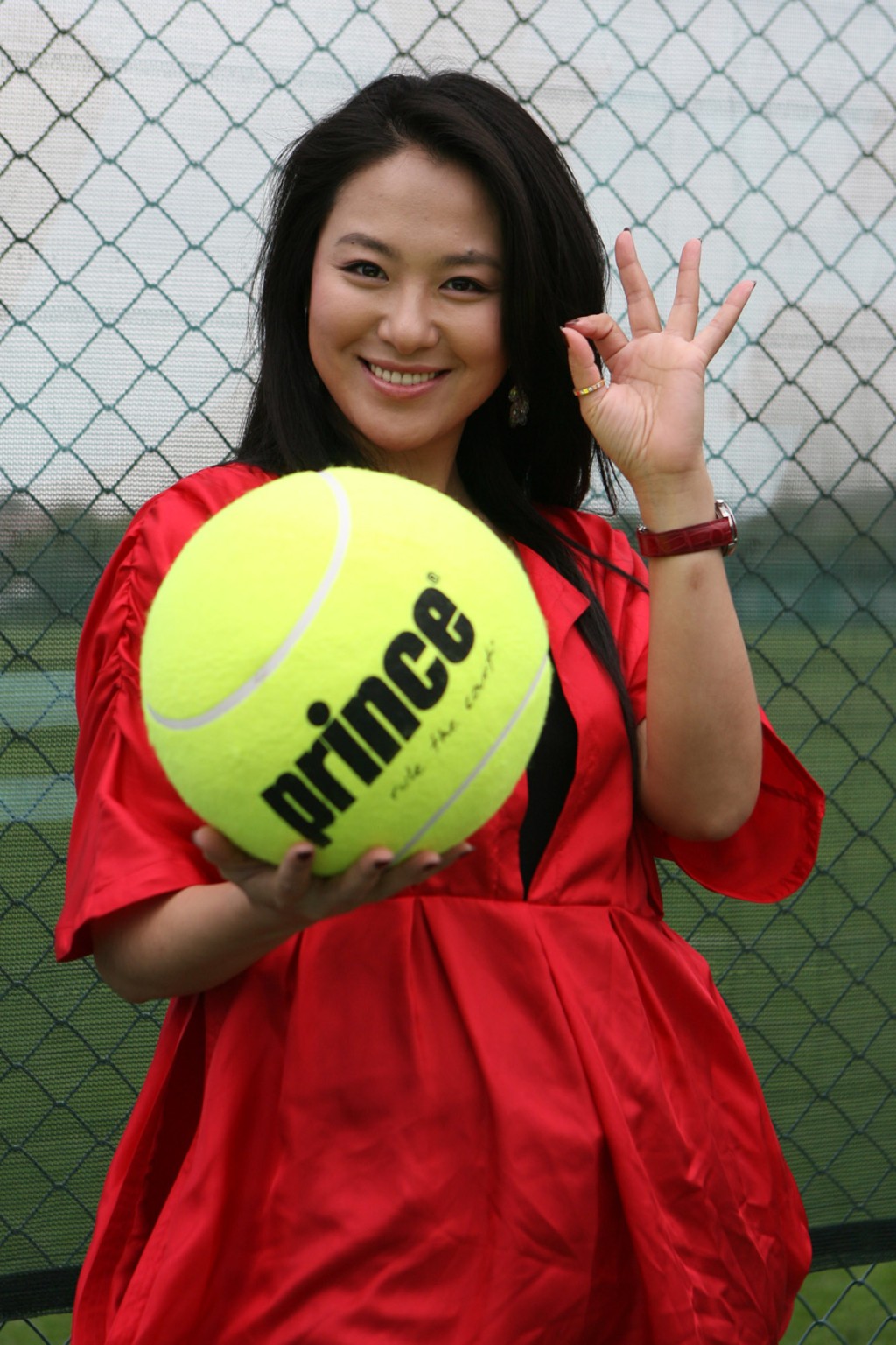 2009年沈傲君在上海拍攝電視劇《網球王子2》。 新華社 2009年沈傲君在上海拍攝電視劇《網球王子2》。 新華社