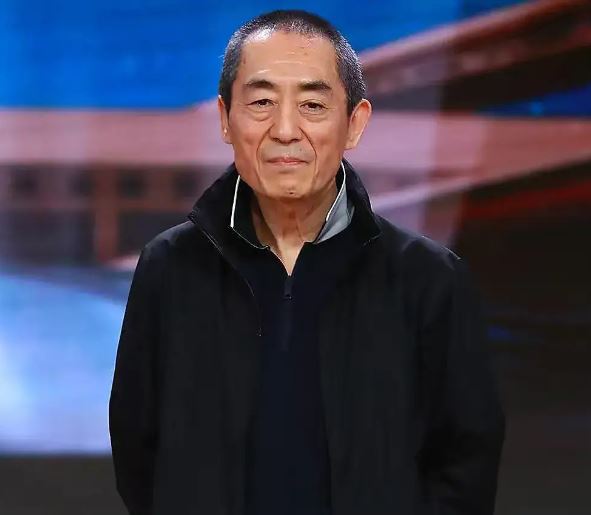 易烊千璽的是非，有指拖累他主演的張藝謀新戲。