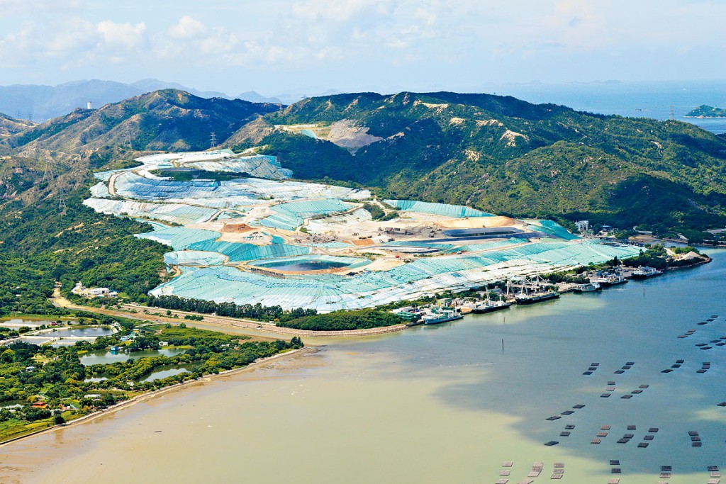 ■政府拟近屯门堆填区的稔湾，兴建本港第二座垃圾焚化炉。