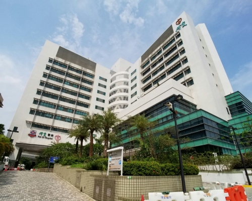 受傷男工人已送院治理。 資料圖片
