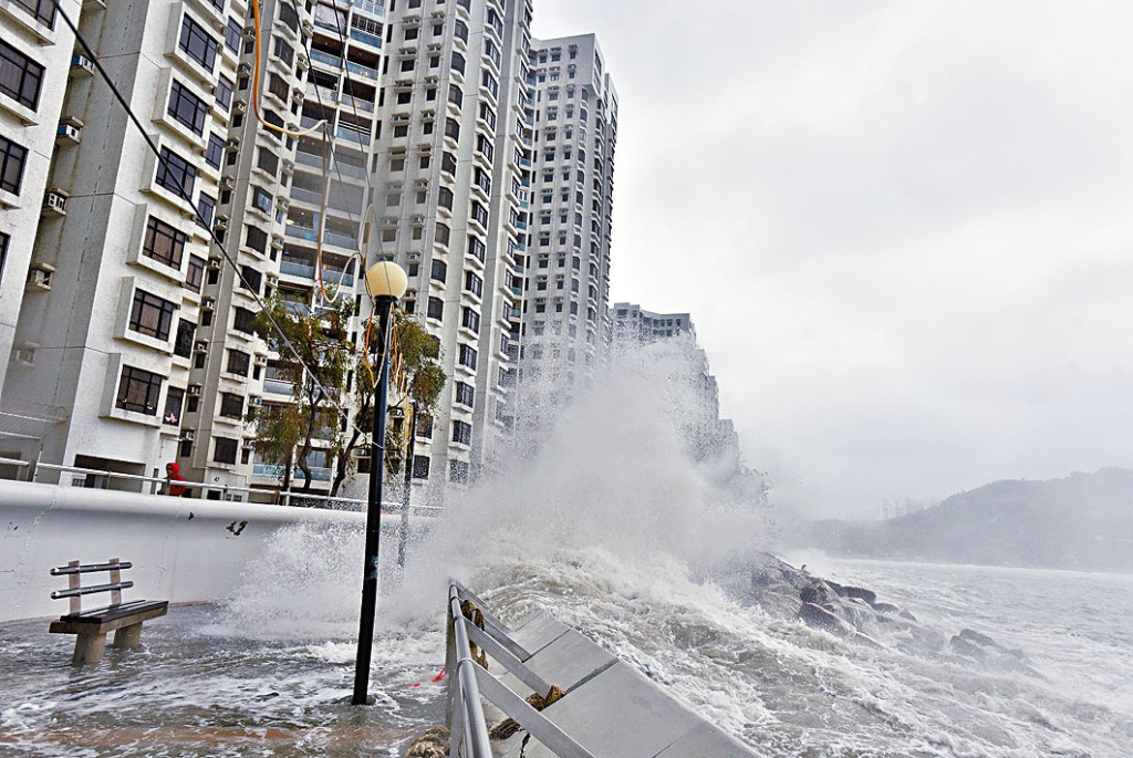 杏花邨每遇颱風俱出現水浸。