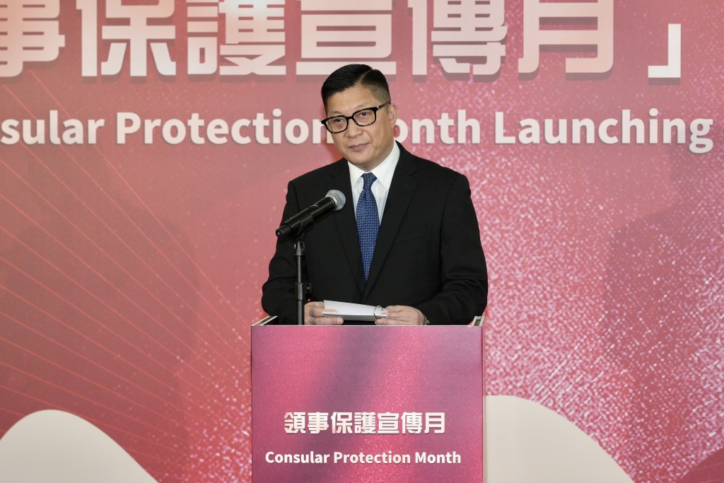 邓炳强指，领事保护一直都是香港市民外游时最坚实的安全形象。欧乐年摄