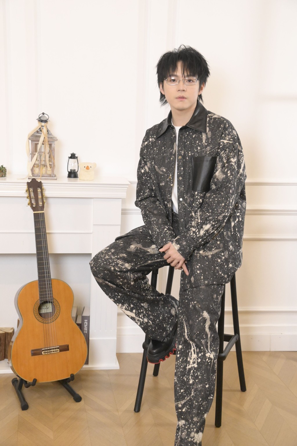 Ian曾经迷失，幸再次爱上音乐。