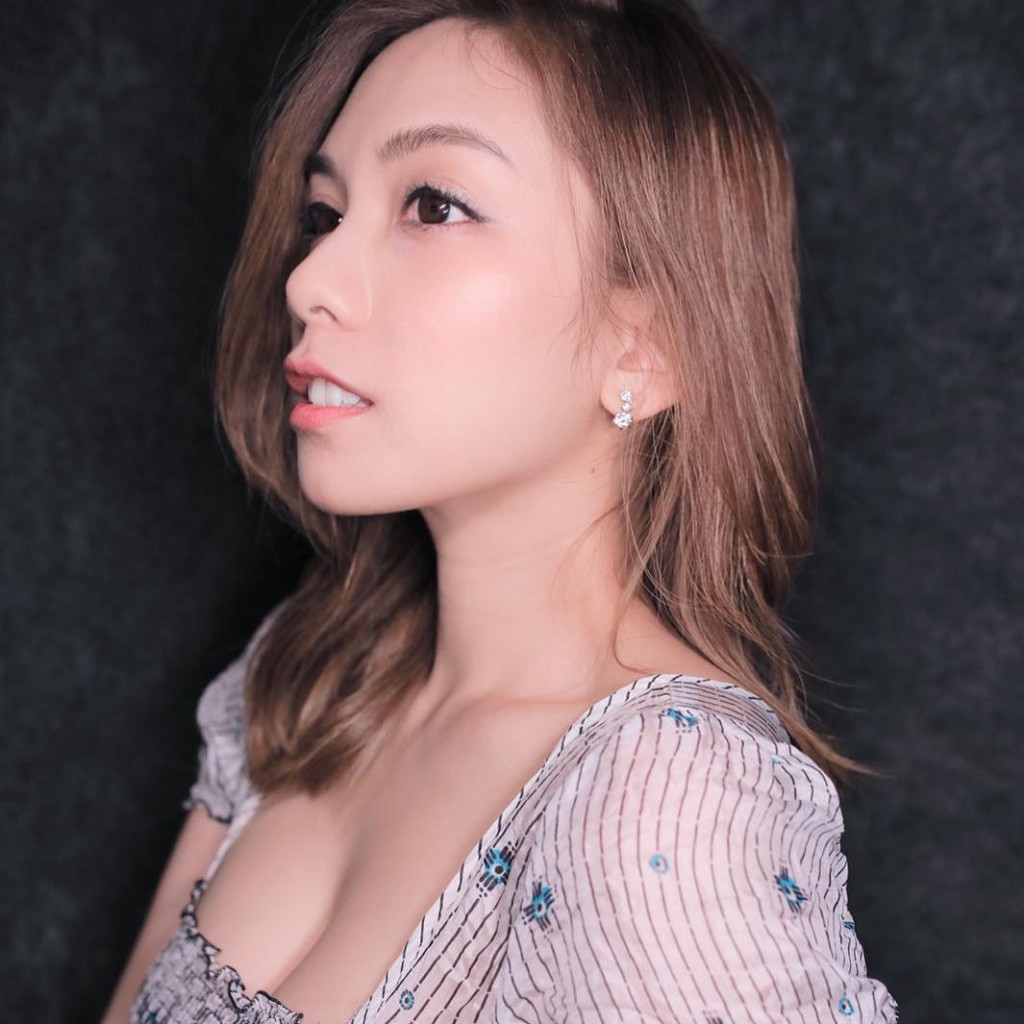 擁有32E上圍的鄧洢玲前年更於TVB劇《逆天奇案》飾演舞女大跳艷舞。