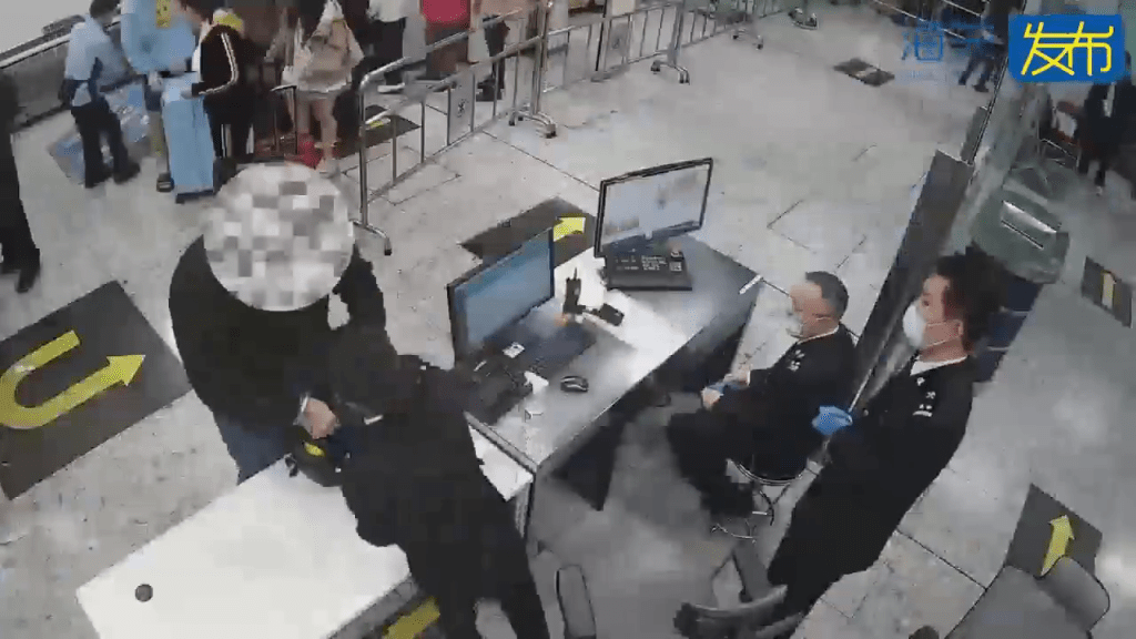 外籍男携30件古文物图离境，西九高铁站闯关被截。