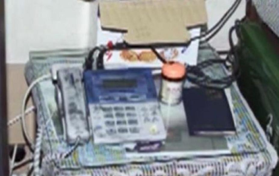 警方找到了兇手使用過的雜貨店電話，經店主徐阿姨描述其外貌。 網圖