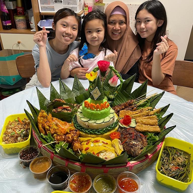 徐榮一家為外傭姐姐餞行，印尼大餐真係好豐富！