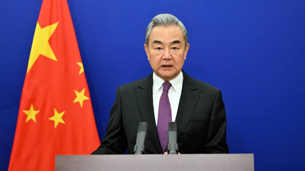 王毅呼籲以色列立即停止軍事行動。新華社